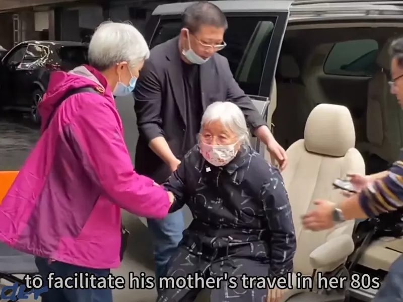 Владелец Buick GL8 модифицировал поворотное сиденье для своей матери в 80-х годах